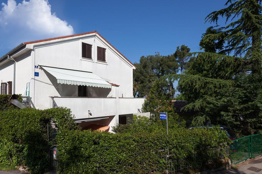 Apartment Pejnovic Malinska Kültér fotó